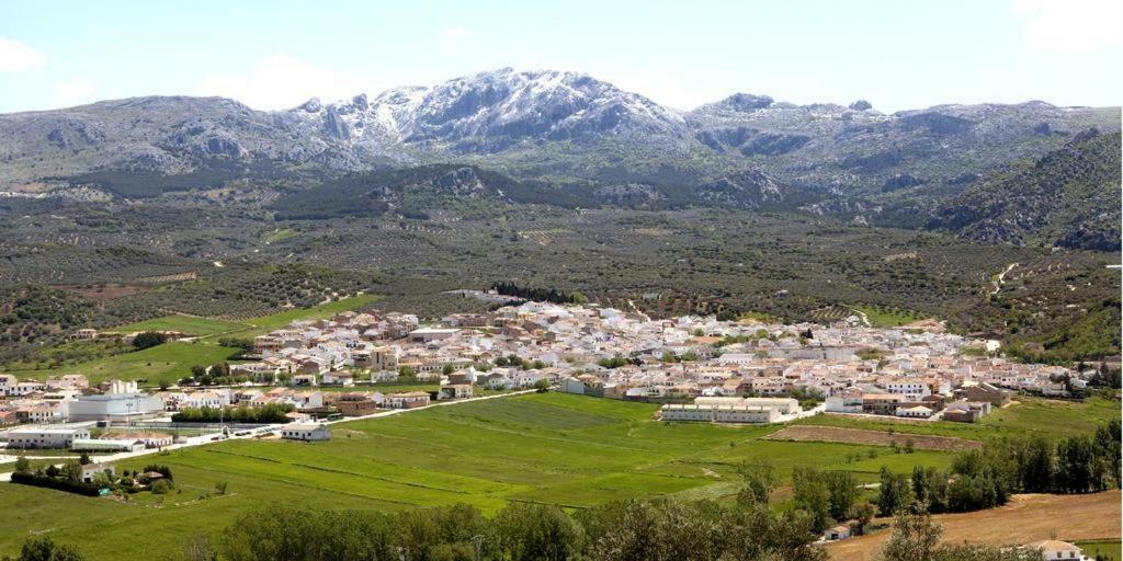 فيلا Villanueva del Rosarioفي La Casita De Piedra المظهر الخارجي الصورة